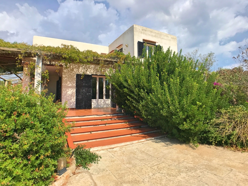 Villa with panoramic view for sale in Santa Maria di Leuca Mariano